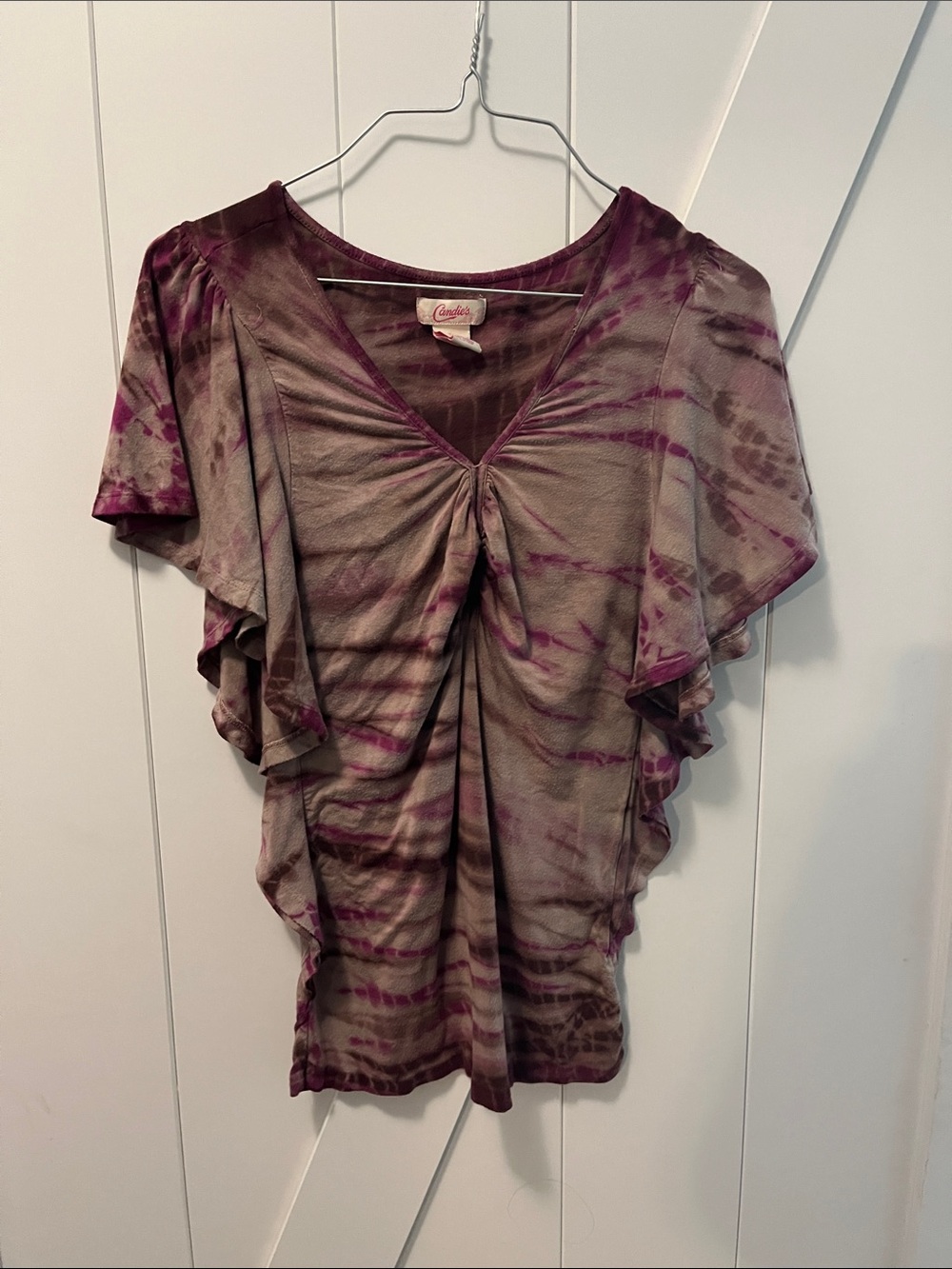 Candie's Purple and Brown Tie-Dye V-Neck Flutter Sleeve Top